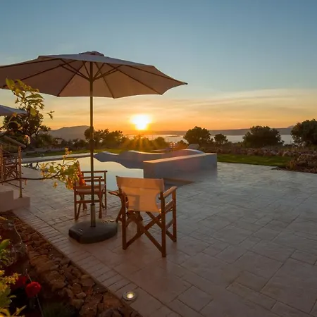 Apartment Phenωmena Kokkino Chorio