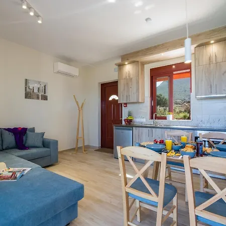 Apartment Phenωmena